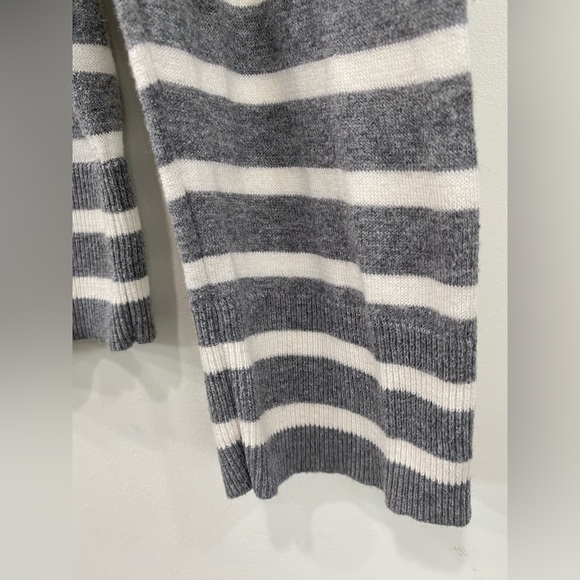 Vince Cotton Henley Long Sleeve Sweater Ivory/ Heathered Grey size L - Picture 4 of 10